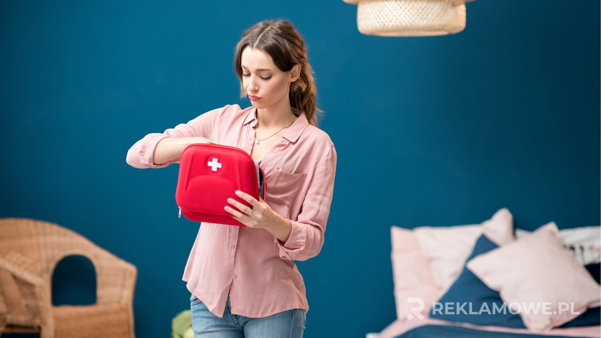 Personalizacja apteczek reklamowych – najlepsze praktyki Zawartość spersonalizowanej apteczki reklamowej