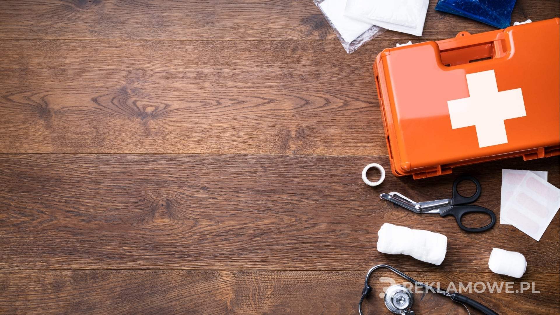 Zawartość apteczki reklamowej w 2025 roku